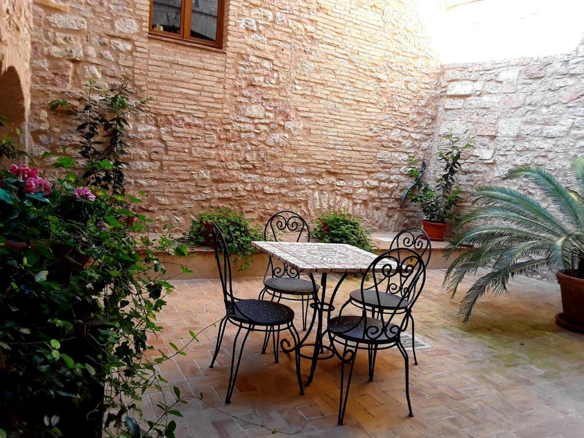 Case Brizi 10 Assisi Exteriör bild